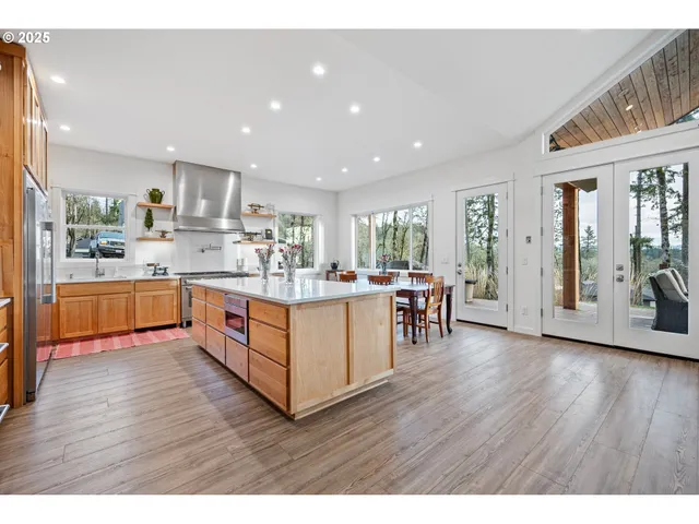 $1,350,000 | 683 Oak Street, Springfield, OR 97477