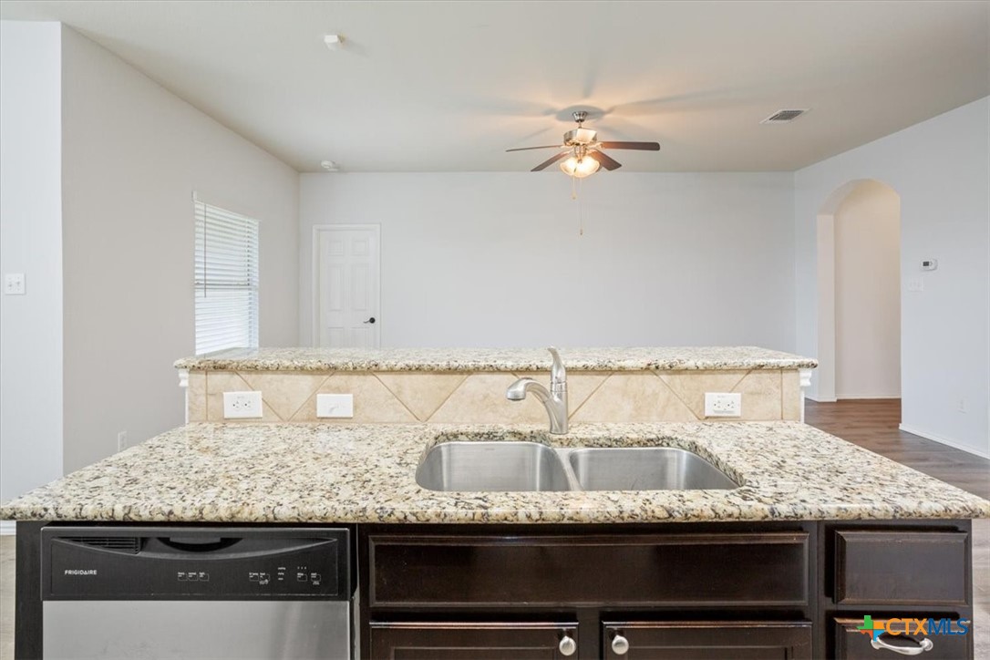 1408 Shim's Boulevard Killeen, TX 76543 - Photo 15 of 30