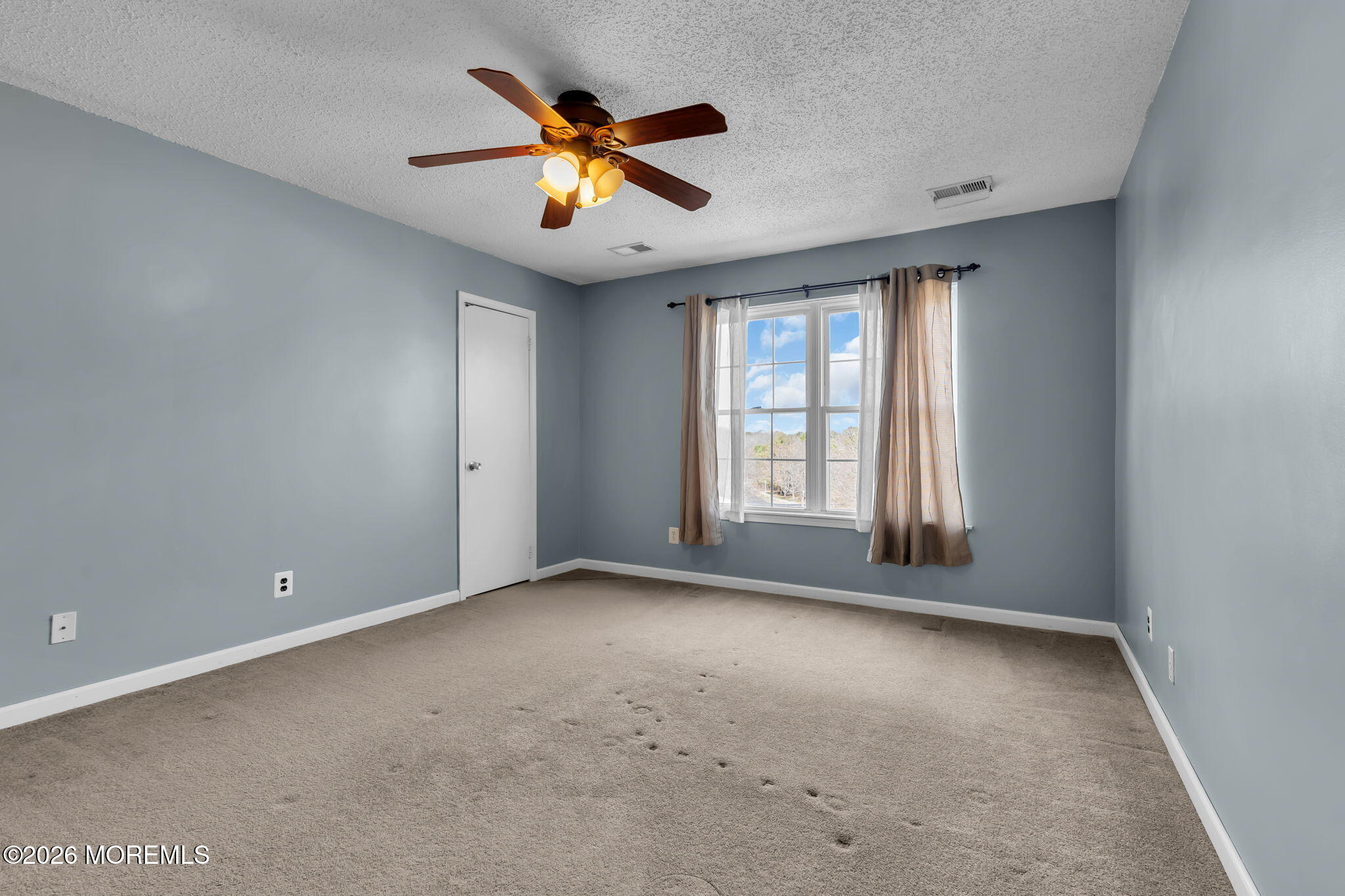 106 Frontier Way Tinton Falls, NJ 07753 - Photo 16 of 22 an empty room with a window