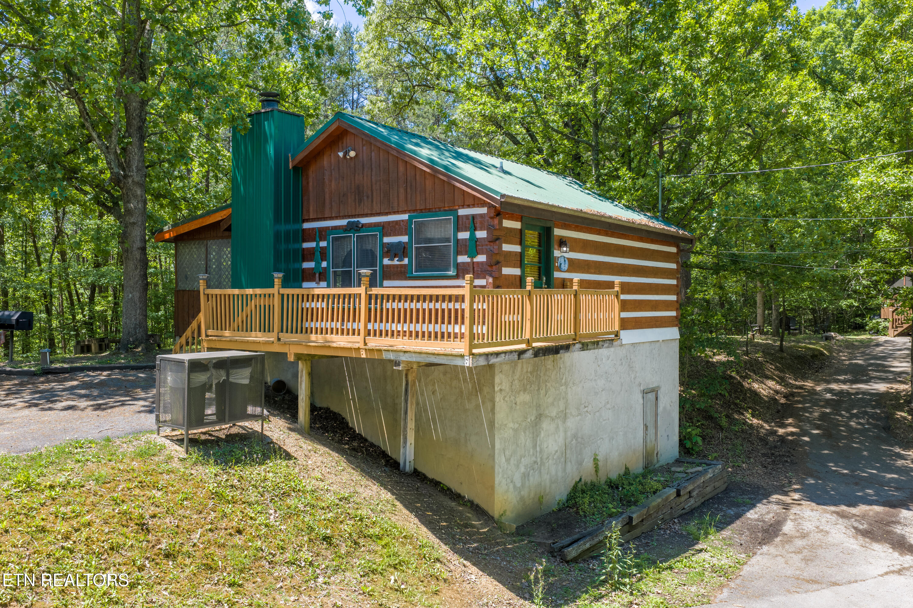 1510 Ridgecrest Drive Pigeon Forge, TN 37876 - Photo 28 of 29 2 (1)