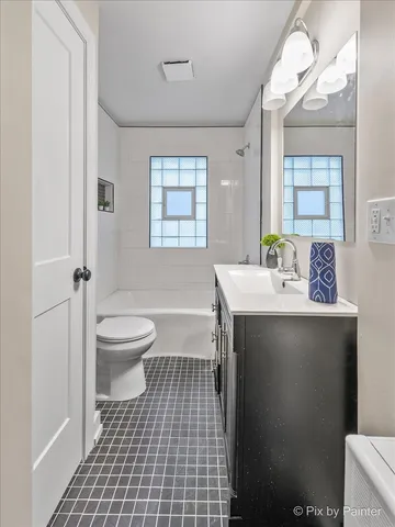 $329,108 | 712 South 5th Street, St. Charles, IL 60174