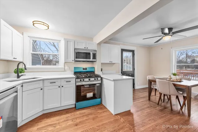 $329,108 | 712 South 5th Street, St. Charles, IL 60174