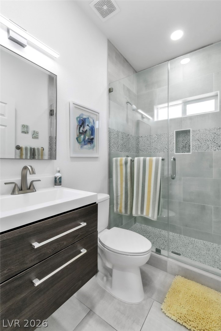 8460 West Ann Road Las Vegas, NV 89149 - Photo 69 of 76 Secondary bathroom in second home