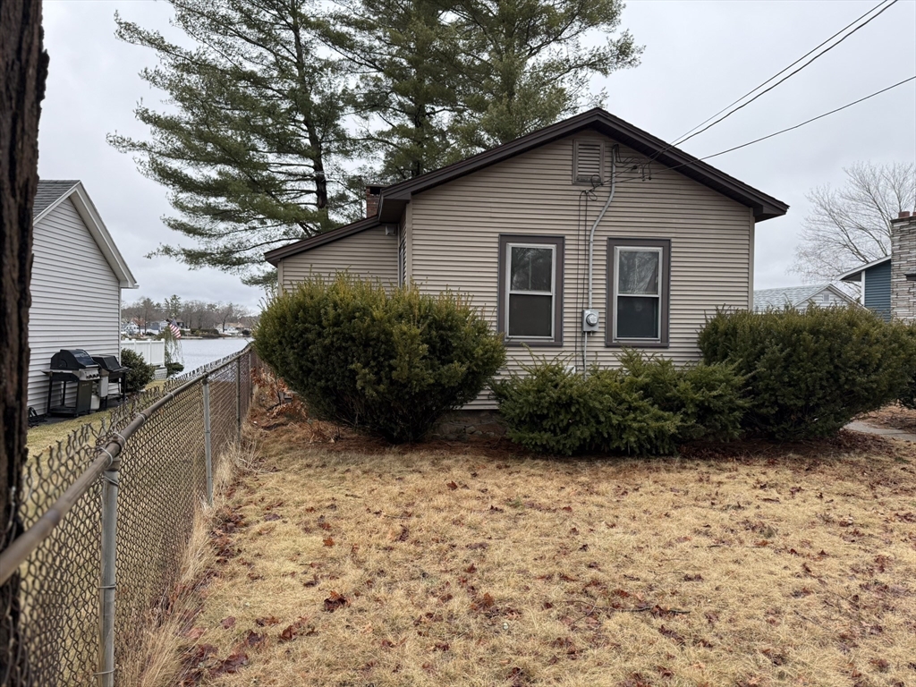 88 Union Point Road Webster, MA 01570 - Photo 14 of 33 Gallery Image 14