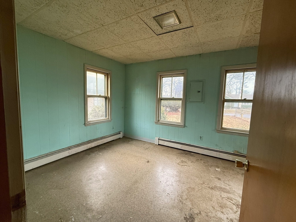 88 Union Point Road Webster, MA 01570 - Photo 20 of 33 Gallery Image 20