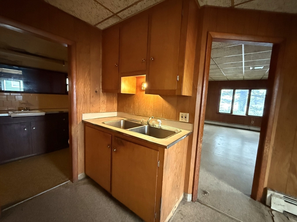 88 Union Point Road Webster, MA 01570 - Photo 22 of 33 Gallery Image 22