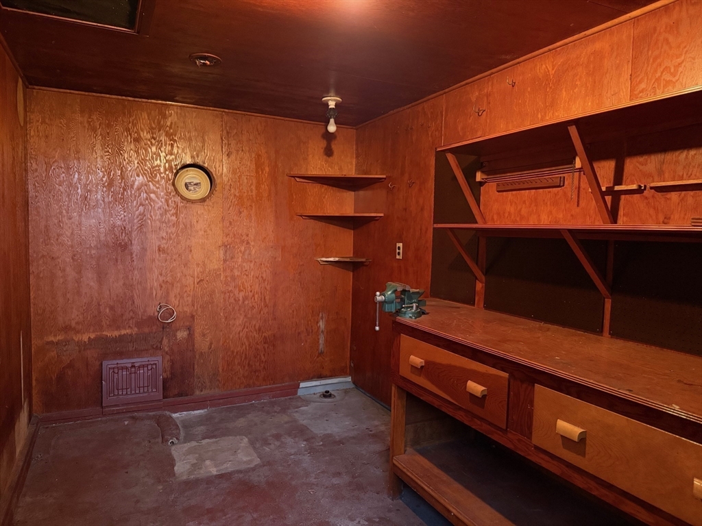 88 Union Point Road Webster, MA 01570 - Photo 29 of 33 Gallery Image 29
