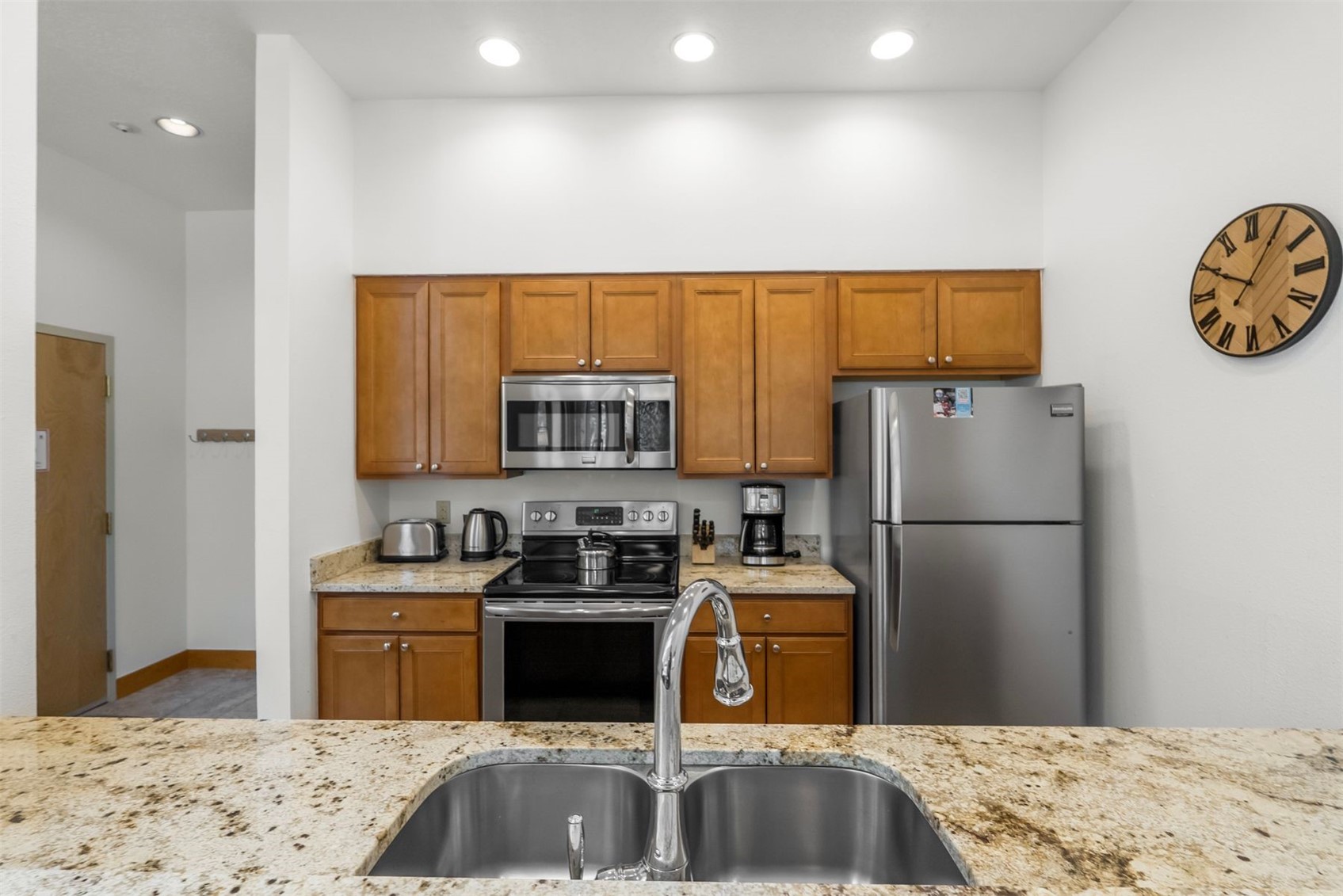 240 Tennis Club Road, Unit 1665 Keystone, CO 80435 - Photo 2 of 31