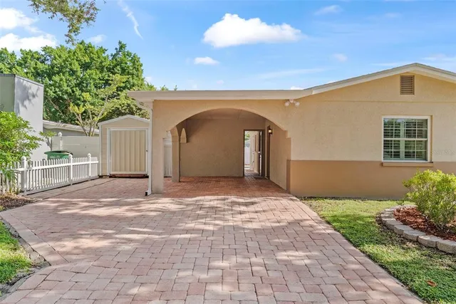 $585,000 | 2901 West Paxton Avenue, Tampa, FL 33611