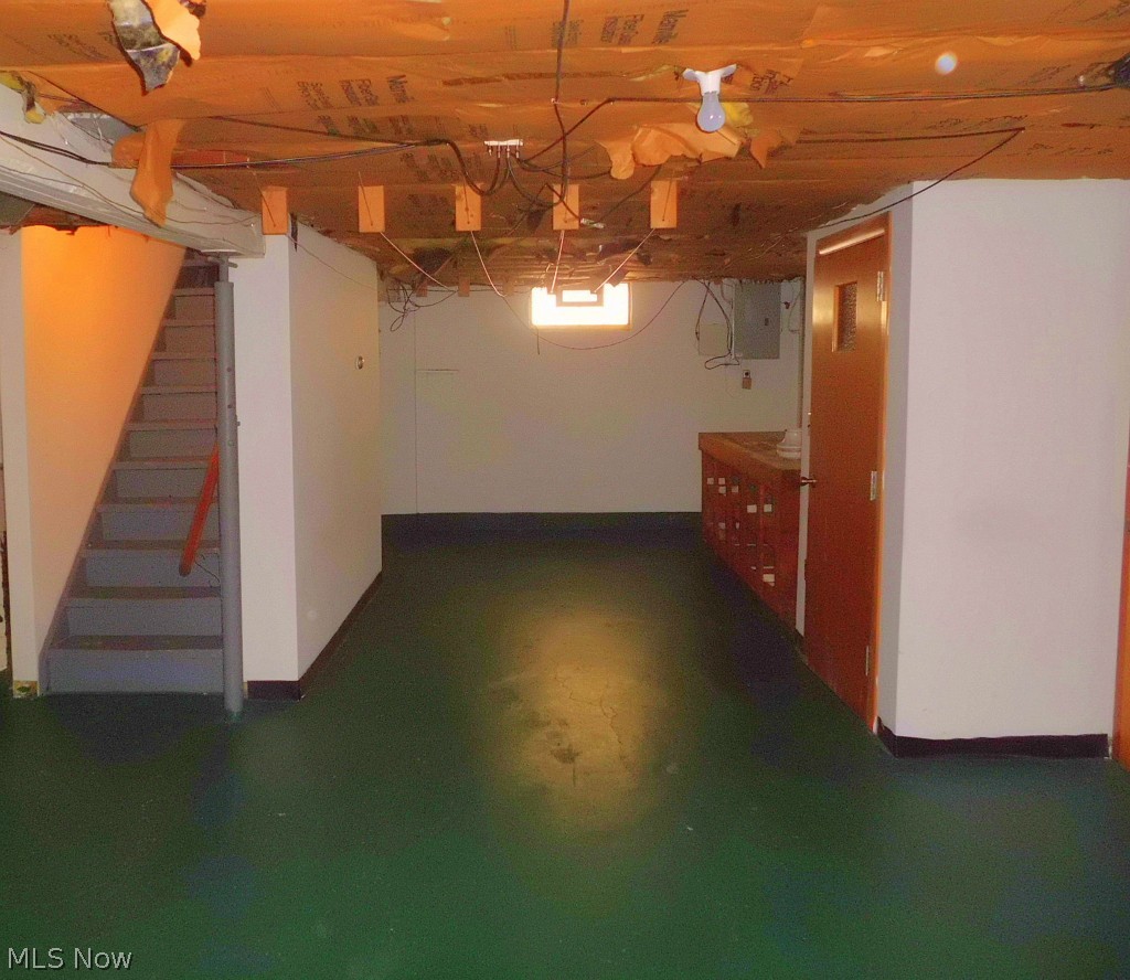 912 Carpenter Street Akron, OH 44310 - Photo 19 of 25 Full Basement (Pic 1)