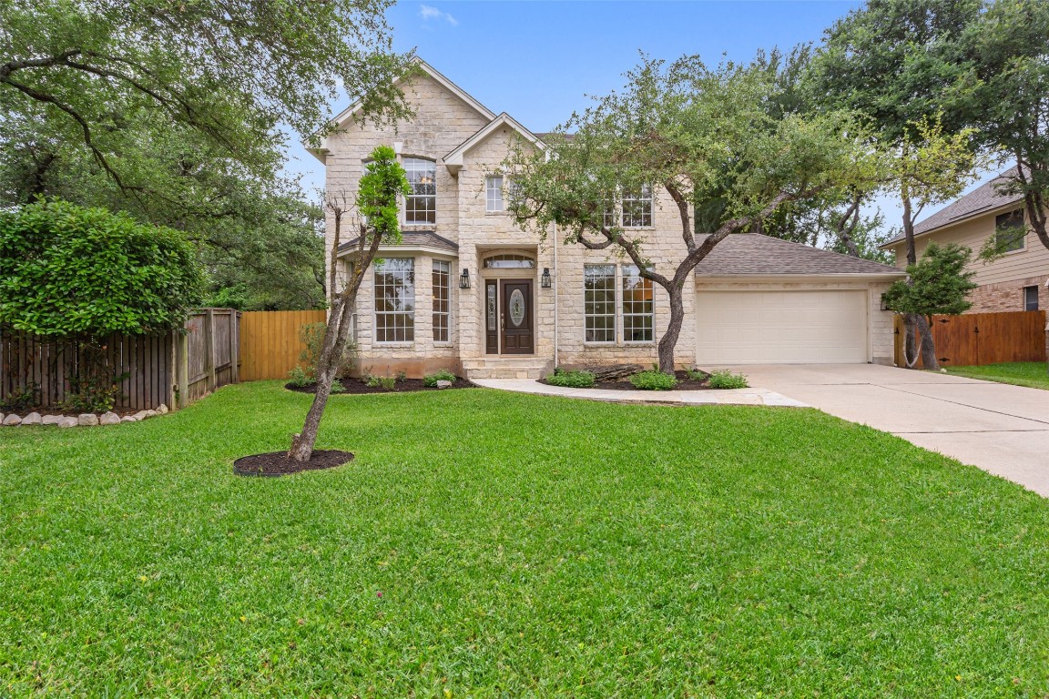 Welcome to 7747 Yaupon. Located in the Westhill Estates subdivision in the Great Hills area of North Austin, with students feeding into highly acclaimed Laurel Mountain Elementary School.