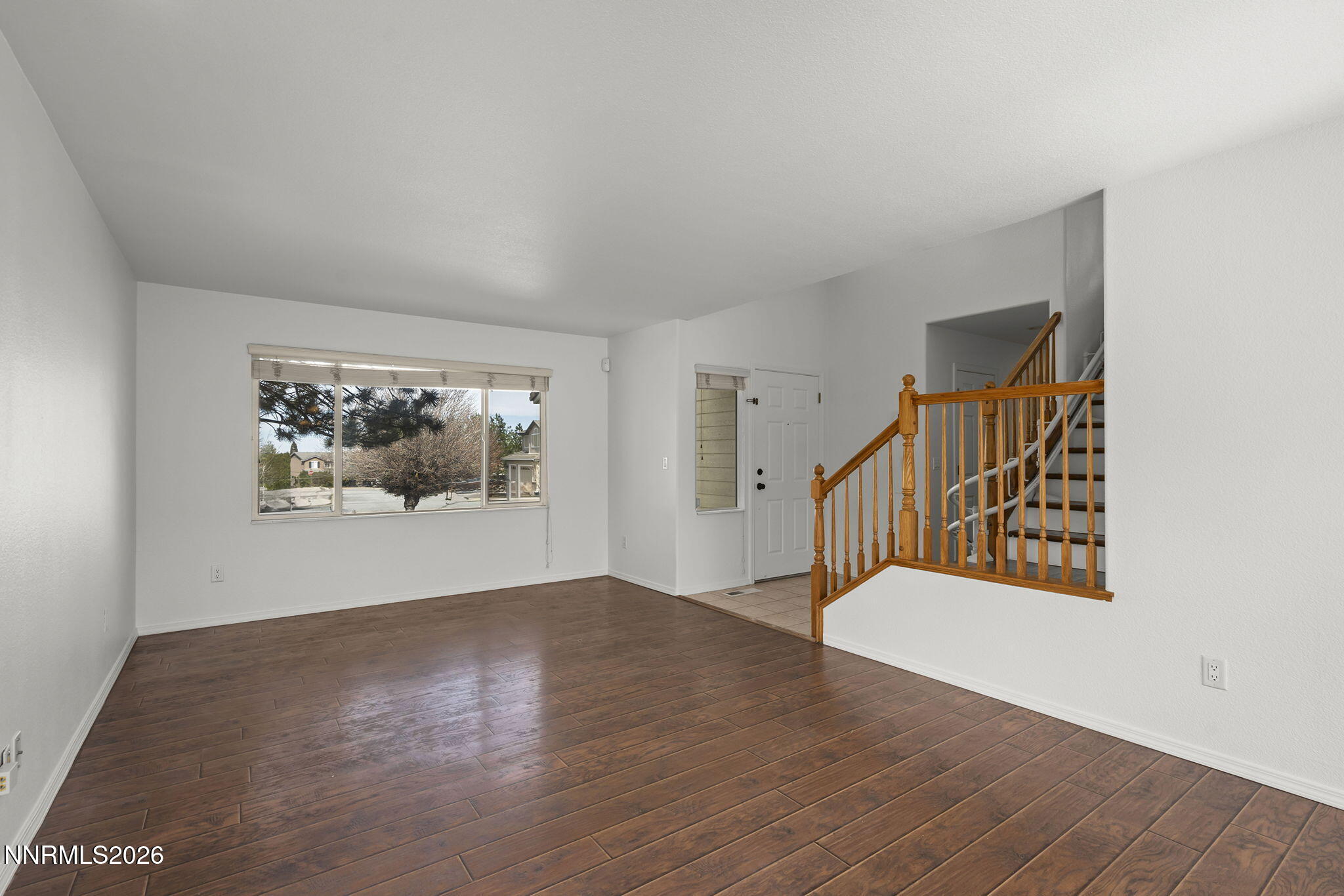 409 Solitude Court Reno, NV 89511 - Photo 9 of 72 15-web-or-mls-_DSC0318