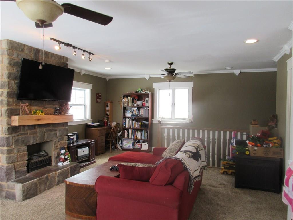744 Winfield Road Cabot, PA 16023 - Photo 6 of 23 Living Room