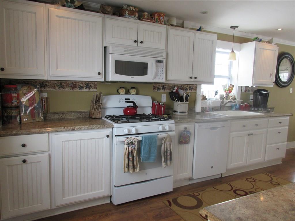 744 Winfield Road Cabot, PA 16023 - Photo 7 of 23 Kitchen