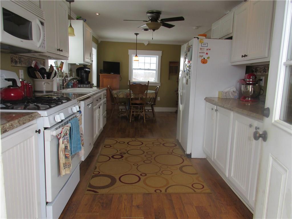 744 Winfield Road Cabot, PA 16023 - Photo 8 of 23 Kitchen with breakfast nook