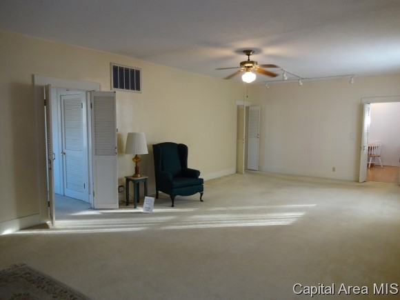 1316 North Rutledge Street Springfield, IL 62702 - Photo 3 of 22
