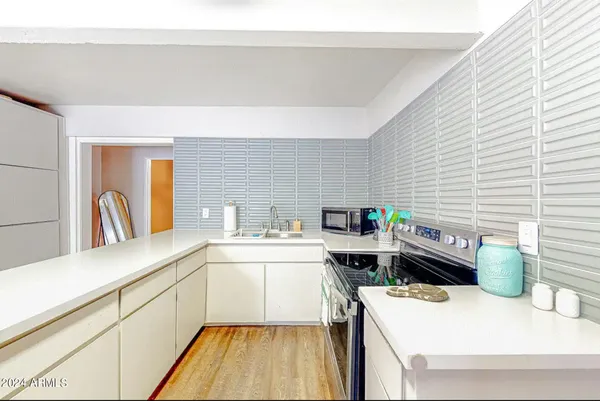 $499,000 | 707 East University Drive, Mesa, AZ 85203