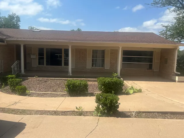 $199,800 | 3610 Avenue V, Snyder, TX 79549