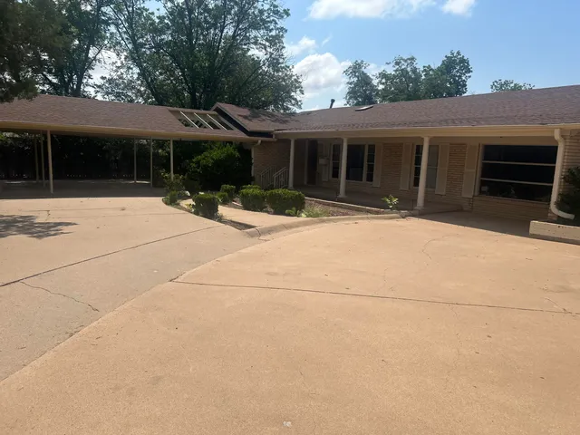 $199,800 | 3610 Avenue V, Snyder, TX 79549