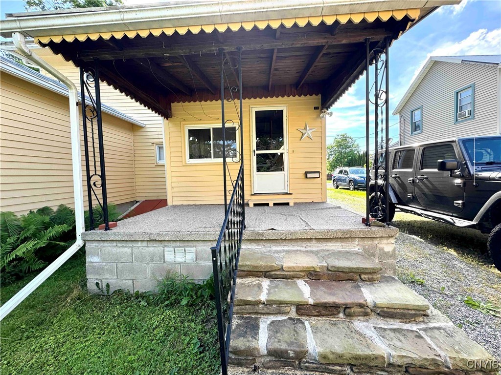 18 Chapel Street Belfast, NY 14711 - Photo 5 of 31