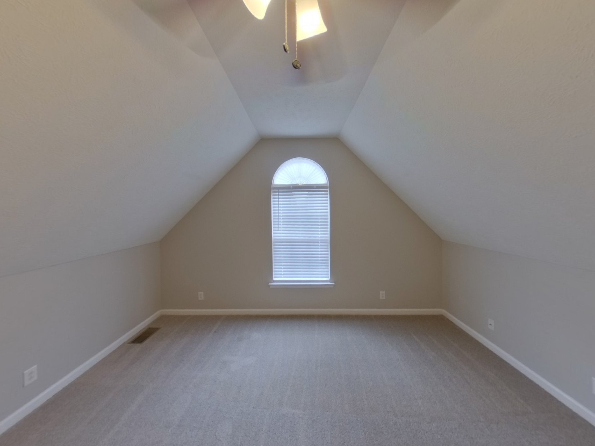 1429 Factors Walk Murfreesboro, TN 37128 - Photo 16 of 17 an empty room with a window