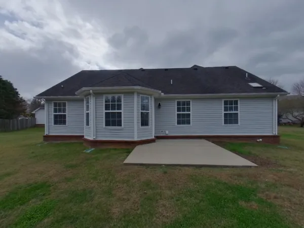 $1,819 | 1429 Factors Walk, Murfreesboro, TN 37128