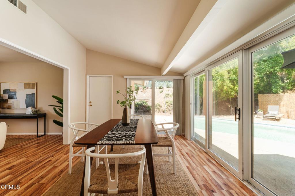4520 El Prieto Road Altadena, CA 91001 - Photo 12 of 38 4520 El Prieto-35