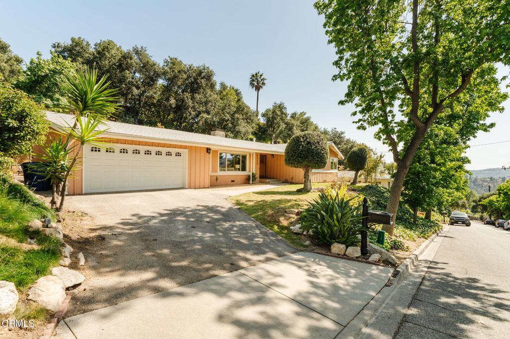 4520 El Prieto Road Altadena, CA 91001 - Photo 4 of 38 4520 El Prieto-68