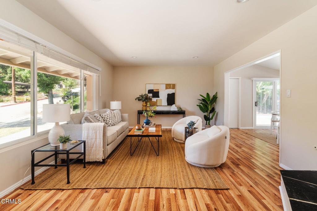 4520 El Prieto Road Altadena, CA 91001 - Photo 10 of 38 4520 El Prieto-41