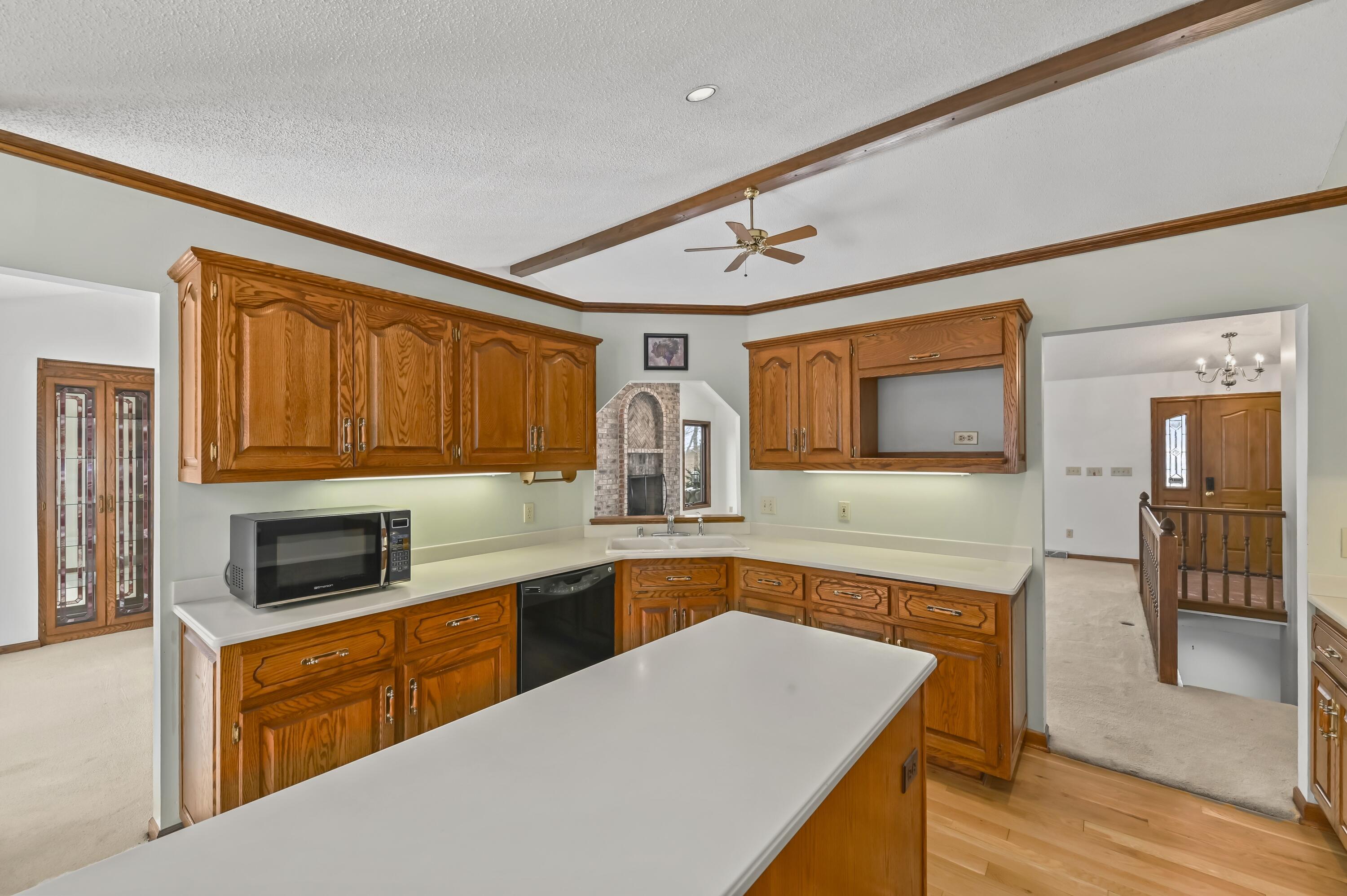 14591 West Fieldpointe Court New Berlin, WI 53151 - Photo 13 of 41 EUP_0039