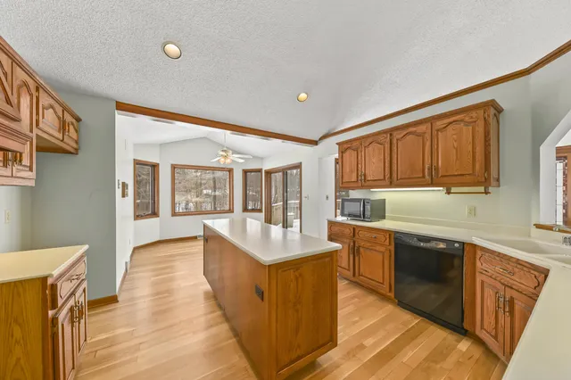 $599,900 | 14591 West Fieldpointe Court, New Berlin, WI 53151