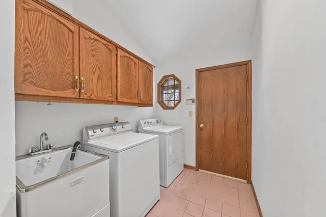 $599,900 | 14591 West Fieldpointe Court, New Berlin, WI 53151