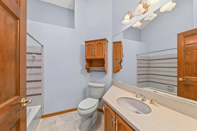 $599,900 | 14591 West Fieldpointe Court, New Berlin, WI 53151