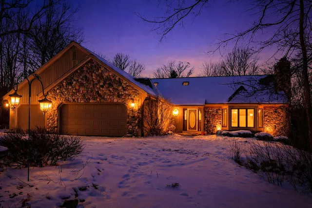 $599,900 | 14591 West Fieldpointe Court, New Berlin, WI 53151