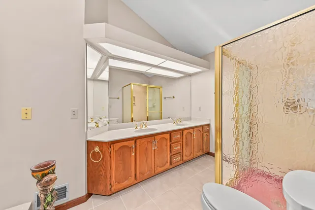 $599,900 | 14591 West Fieldpointe Court, New Berlin, WI 53151