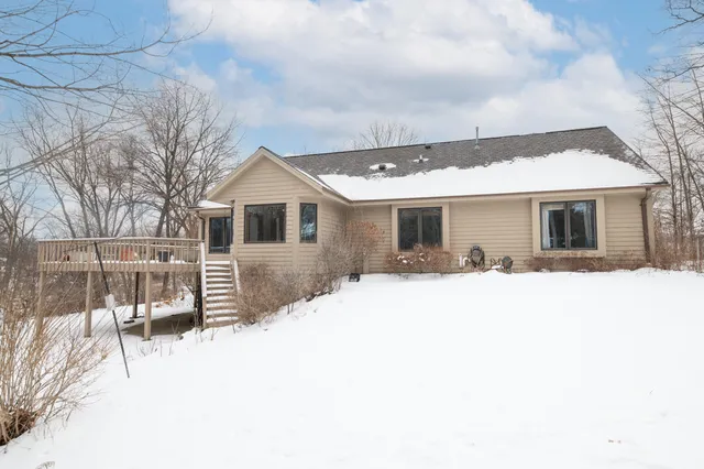 $599,900 | 14591 West Fieldpointe Court, New Berlin, WI 53151