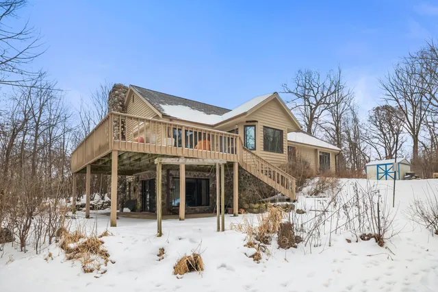 $599,900 | 14591 West Fieldpointe Court, New Berlin, WI 53151