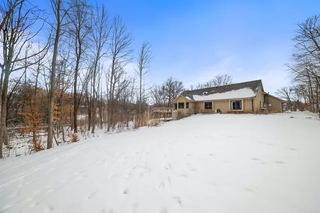 $599,900 | 14591 West Fieldpointe Court, New Berlin, WI 53151