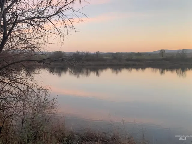 $598,000 | 20383 Riverpoint Lane, Wilder, ID 83676