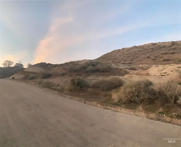 $598,000 | 20383 Riverpoint Lane, Wilder, ID 83676