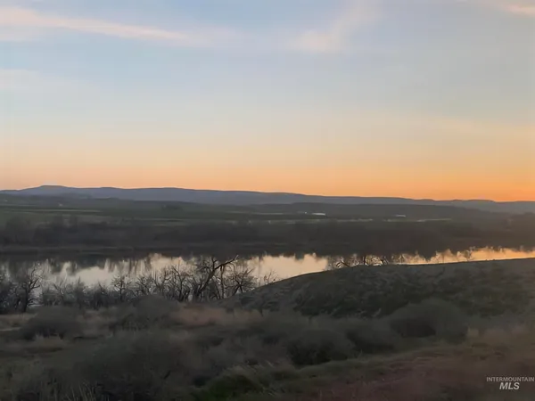 $598,000 | 20383 Riverpoint Lane, Wilder, ID 83676