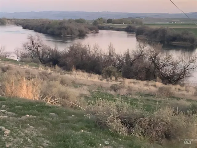 $598,000 | 20383 Riverpoint Lane, Wilder, ID 83676