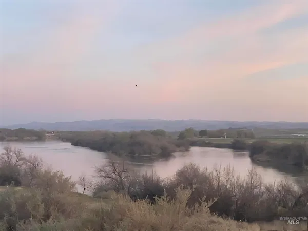 $598,000 | 20383 Riverpoint Lane, Wilder, ID 83676