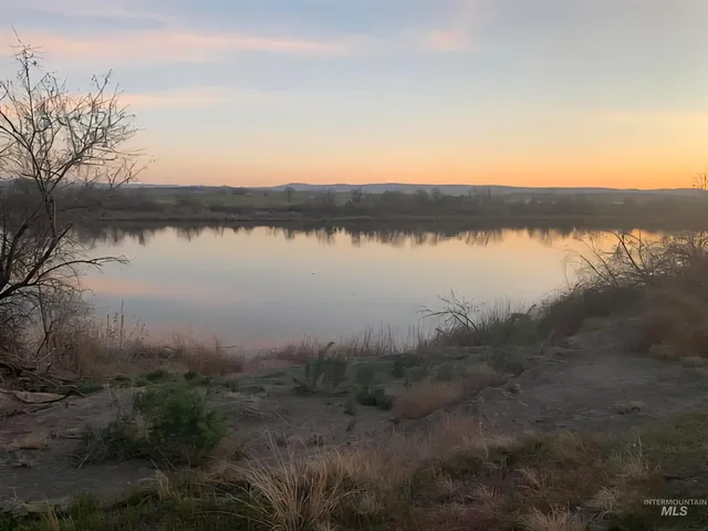 $598,000 | 20383 Riverpoint Lane, Wilder, ID 83676