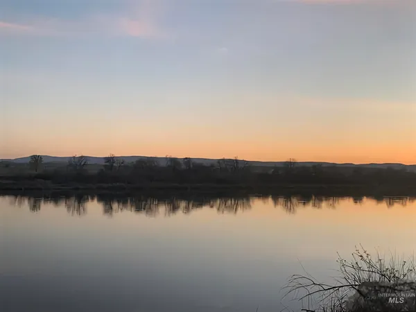 $598,000 | 20383 Riverpoint Lane, Wilder, ID 83676