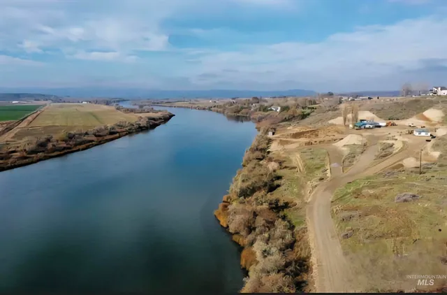 $598,000 | 20383 Riverpoint Lane, Wilder, ID 83676