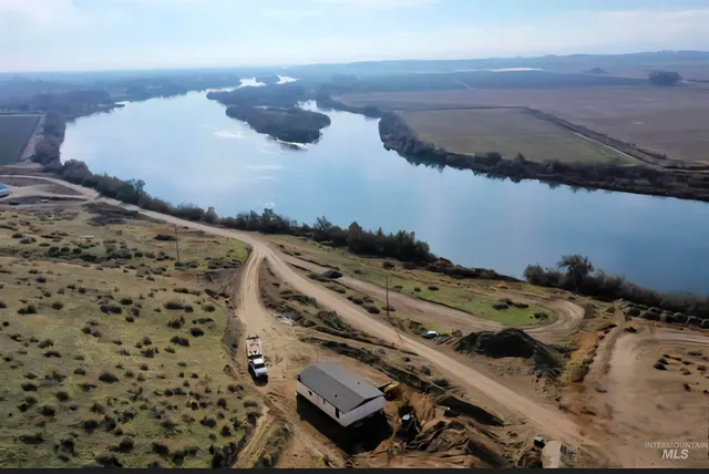 $598,000 | 20383 Riverpoint Lane, Wilder, ID 83676