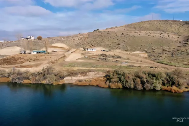 $598,000 | 20383 Riverpoint Lane, Wilder, ID 83676