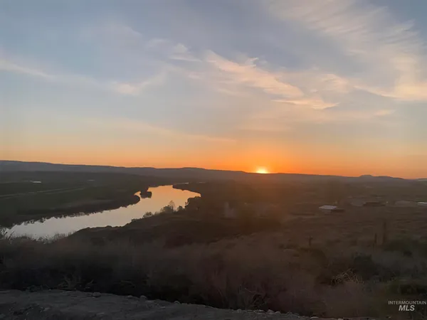 $598,000 | 20383 Riverpoint Lane, Wilder, ID 83676