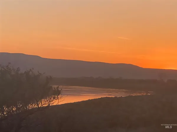 $598,000 | 20383 Riverpoint Lane, Wilder, ID 83676